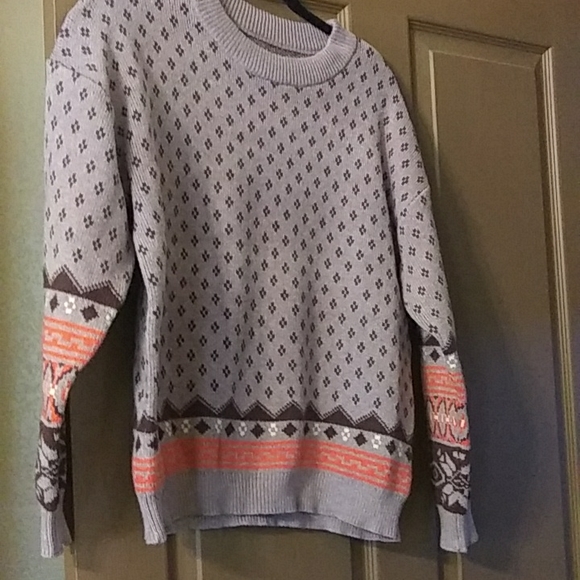 Sweater Aztec Print NWOT - Picture 4 of 6